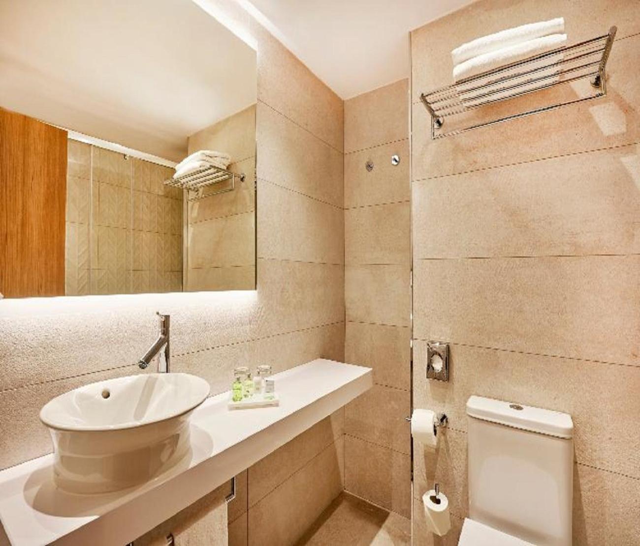 Hotel Tu Casa Delhi Airport New Delhi Bagian luar foto